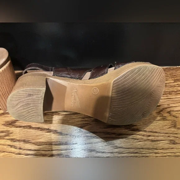 Womens Dansko Nina Brown Leather Slingback Heeled Sandals Size EU 37 US 7 - Picture 4 of 5